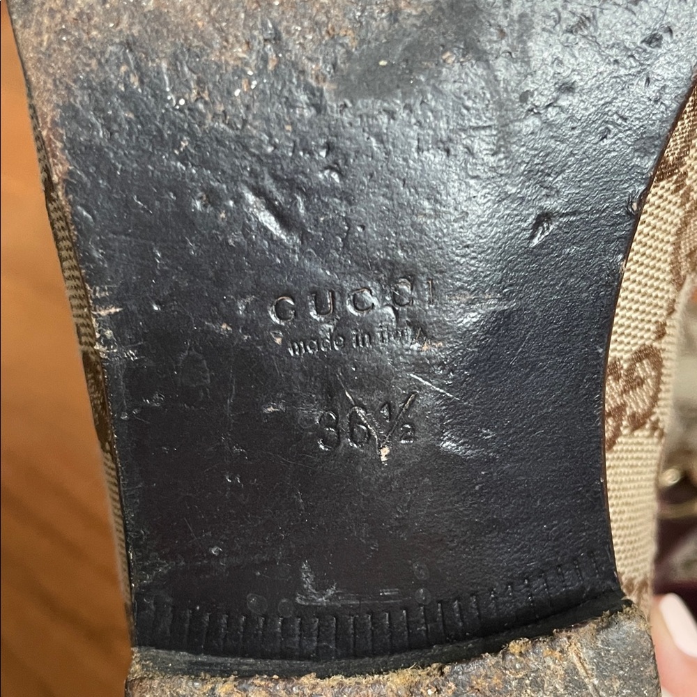 Gucci Beige and Brown Loafers - Picture 12 of 16